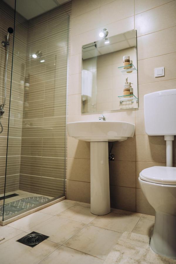 Sana Apartments Охрид Екстер'єр фото
